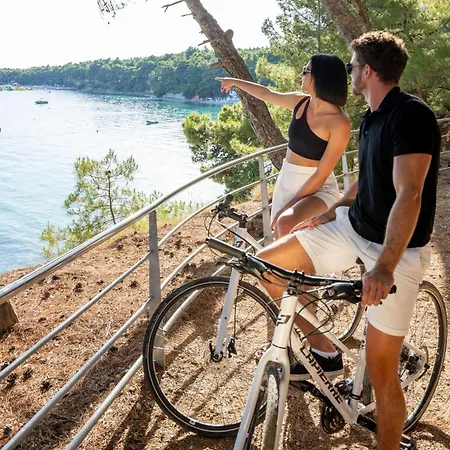 リウ ボラク ボル